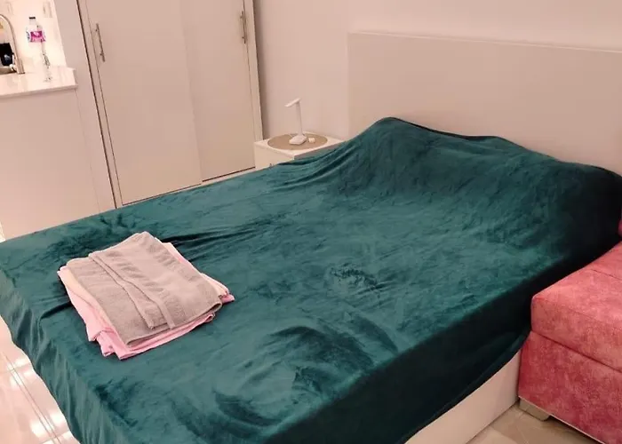 Apartman Florenza Khamsin N104 *